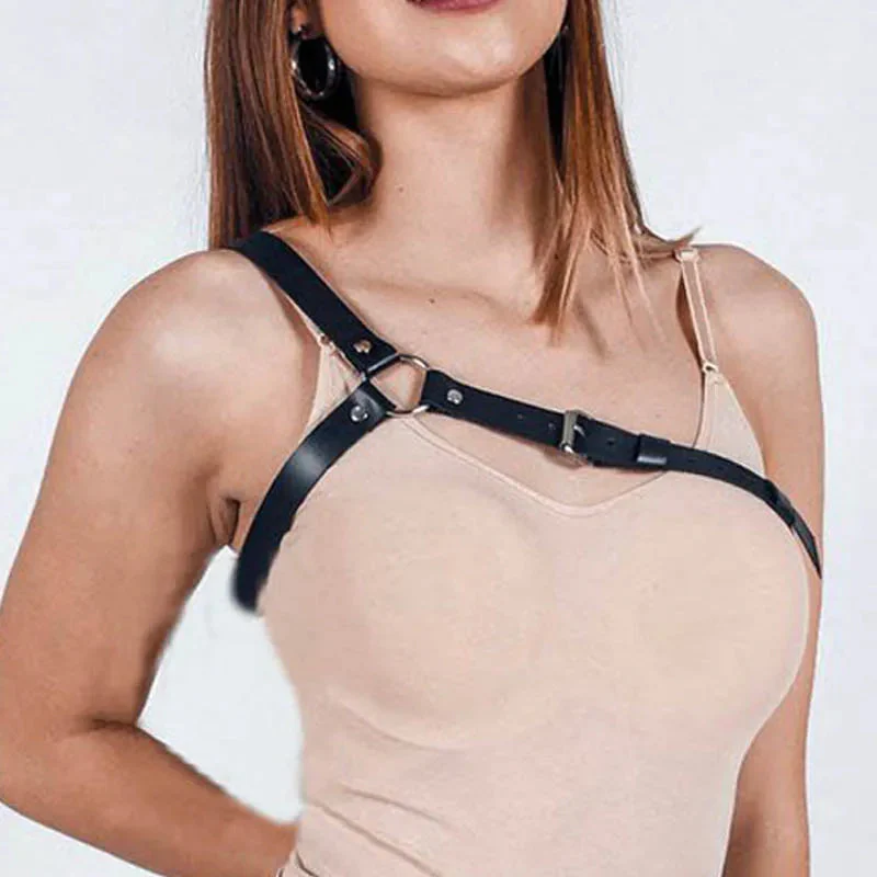 Skórzany harness do biustonosza